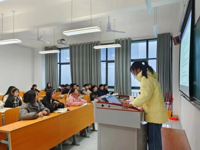 宪法宣传周丨弘扬宪法精神，厚植法治意识——我校举行宪法晨读活动
